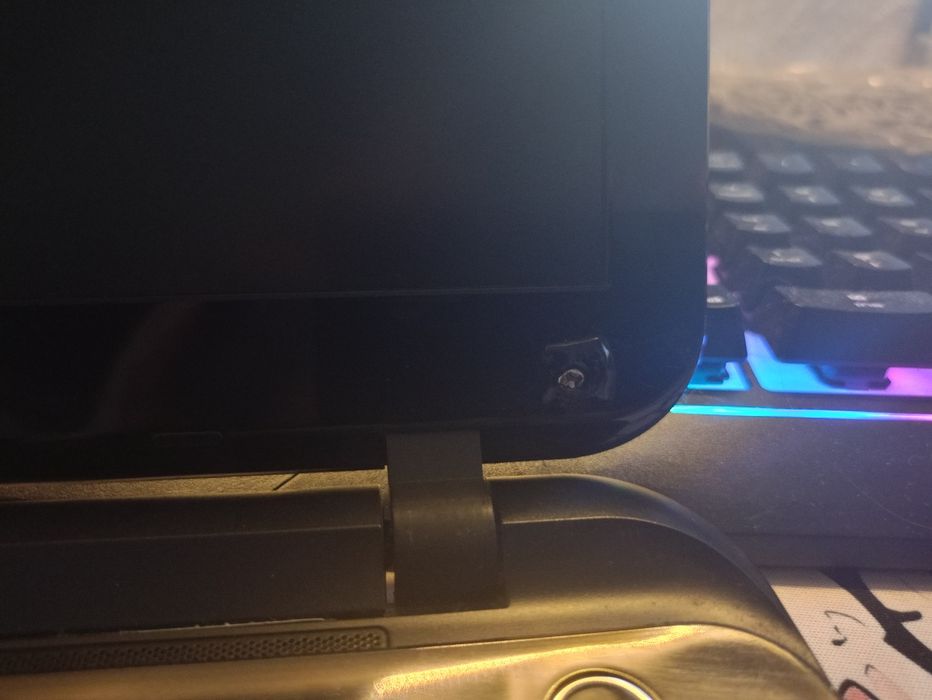 Продам ноутбук Toshiba Satellite L50D-B