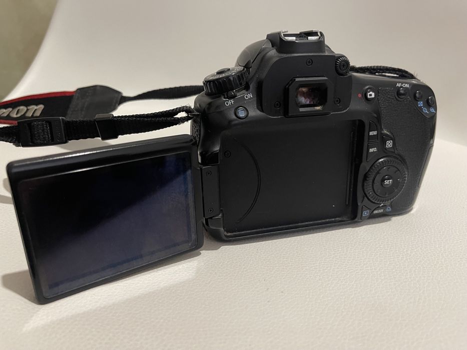 Фотоаппарат canon 60d