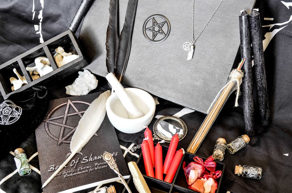 Witchcraft Box set de initiere in magie vraji wicca occult farmece