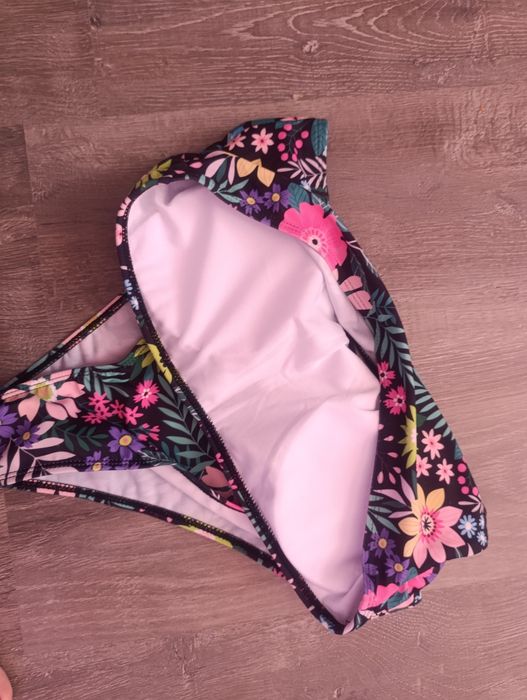 Флорален бански Л - нов