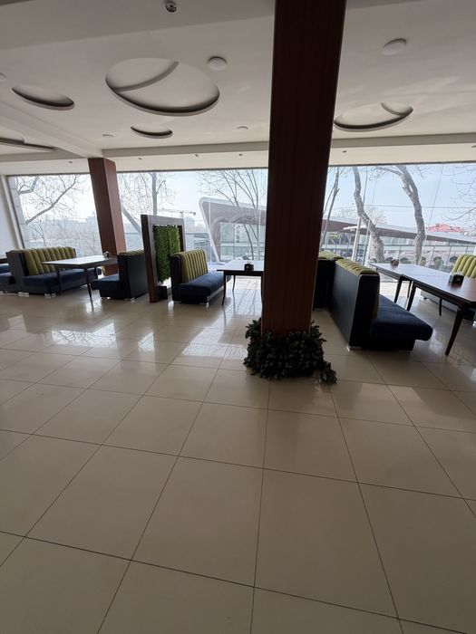 Диван стол стул енги сотилвотти