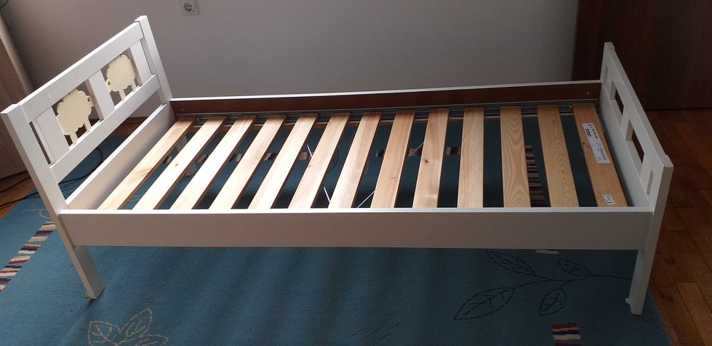 Детско легло закупено от ИКЕА, размери Д 162 см/ Ш 70 см/В 38 см