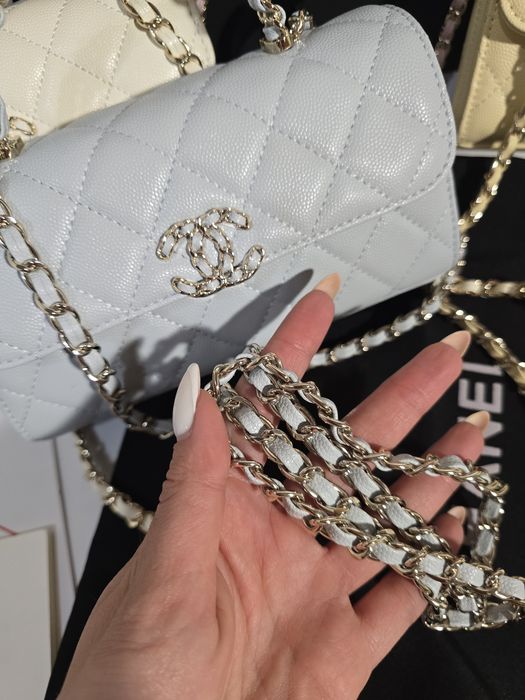 Налична чанта Chanel Kelly 25S синя