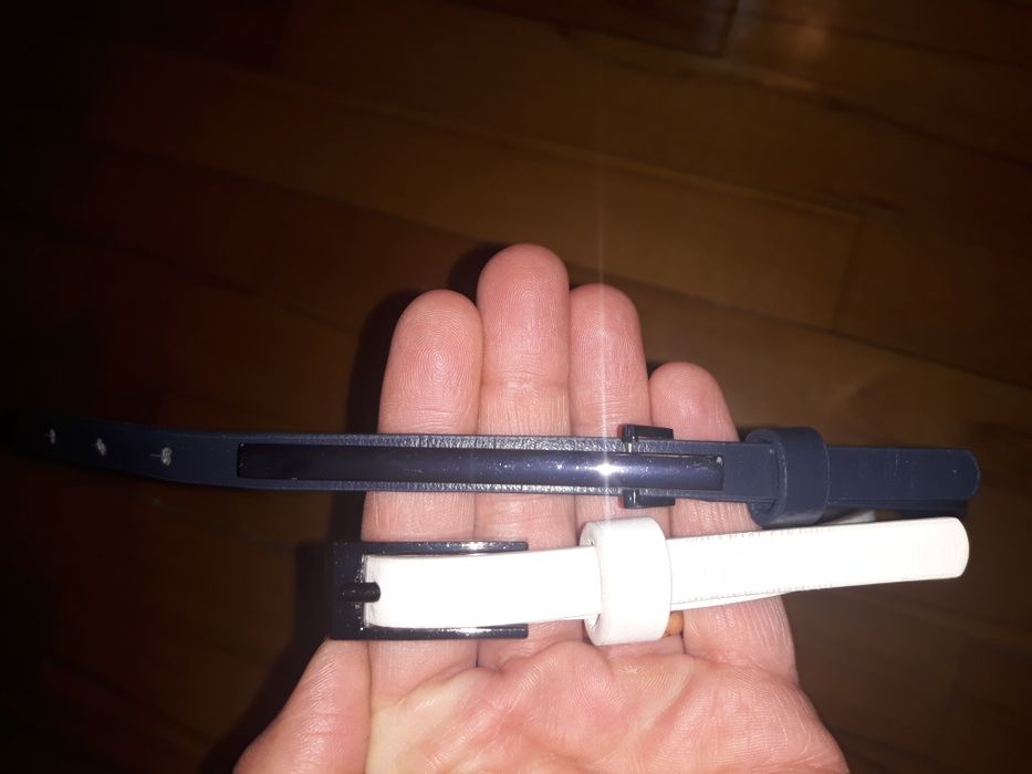 Curea alba de piele  Peek& Cloppenburg, noua!