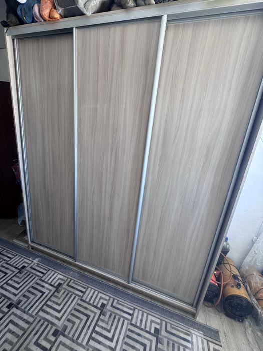 Продам шкаф купе