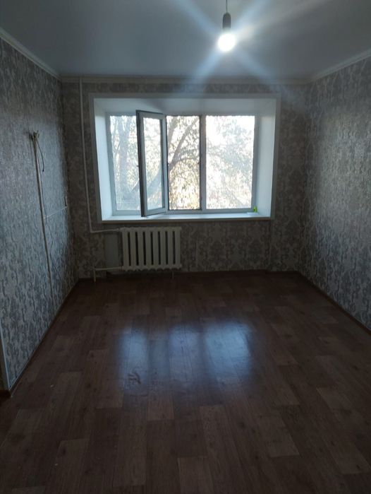 продам однакомнатную