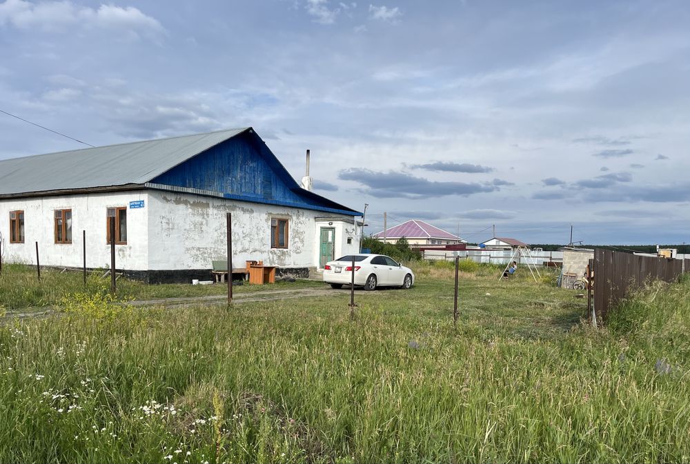 Продам дом. 114 кв м большой 5 комнатный мкр Заречный.Кирпичный теплый