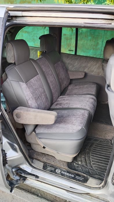 Nissan Liberty минивэн