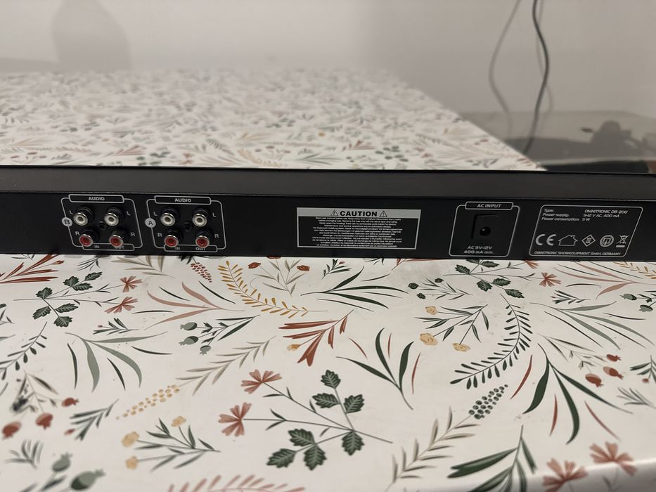 Display audio Omnitronic DB-200 (Rack 1U)
