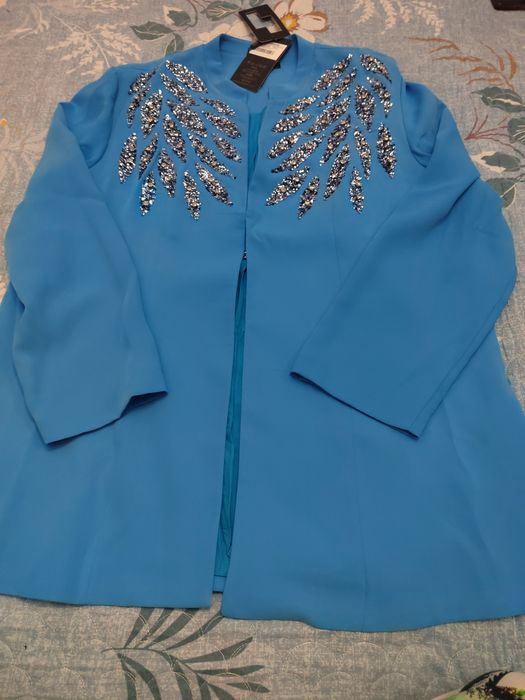 Продаётся турецкий брючный костюм 3ка