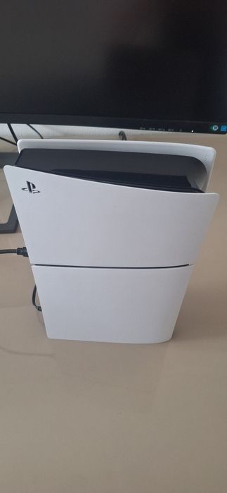 Sony PlayStation 5 PS5 Slim Digital Edition 1TB – Ca Nouă