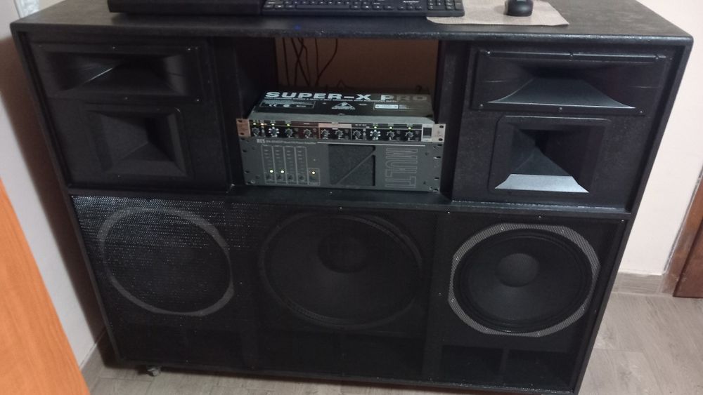 Vlnd boxa foarte mare 2000w.rm 3ln1.oferta valabila doar Plna 10.01.26