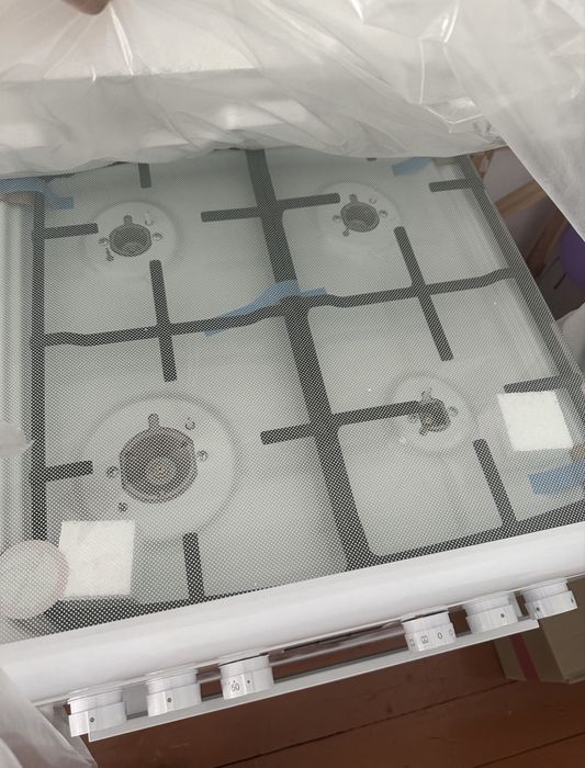 Продам газовую плиту Hansa