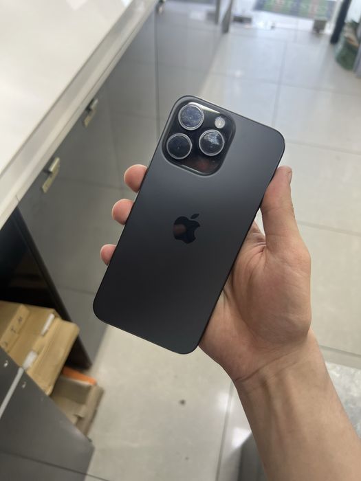 Iphone 15 pro max 1 TB E SIM