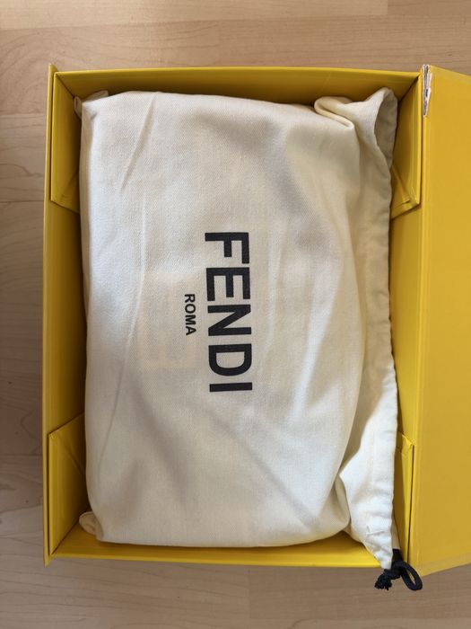 Дамска чанта Fendi