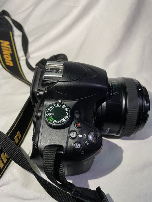 Kit aparat foto DSLR Nikon D3200 + obiective + blitz