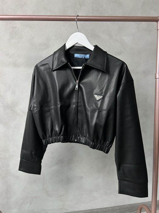 Дамско кожено яке