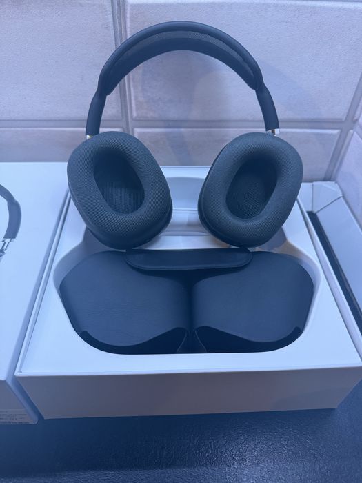 Casti Bluetooth tip AirPods Max UA Negre – ANC, Spatial Audio