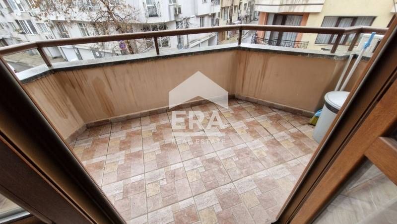 Дава се под наем Двустаен апартамент в Варна, Колхозен пазар - 65 кв.м за 448.8 € - Снимка #6