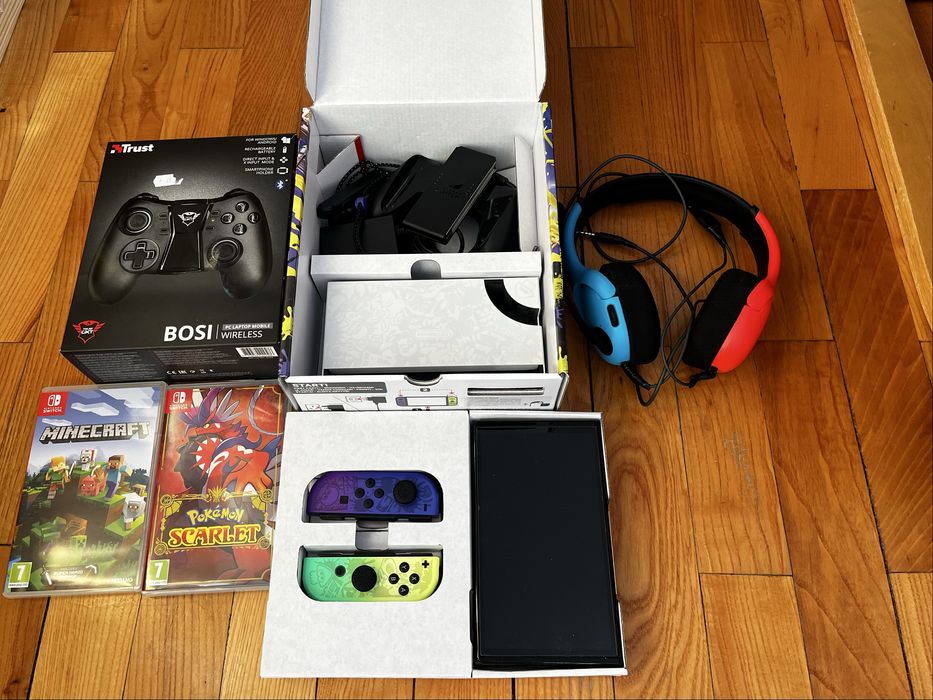 Nintendo Switch Oled 1 7’ display 64GB