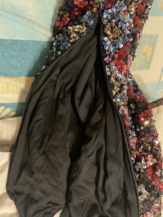 Парти,секси рокля ,цялата обшита с пайети!