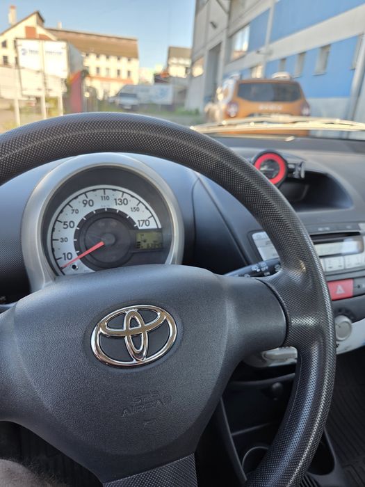 Toyota Aygo 2013 benzină 1.0 stare bună 64k km reali