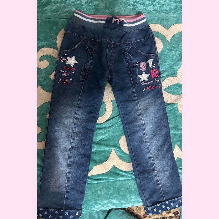 Продам детские джинсы