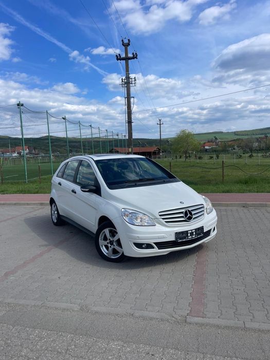 Vând Mercedes B class
