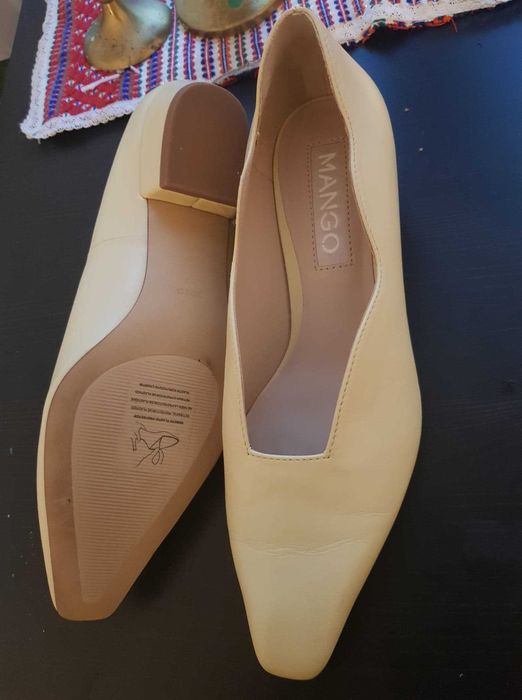 Balerini din piele Mango, galben deschis, numarul 37