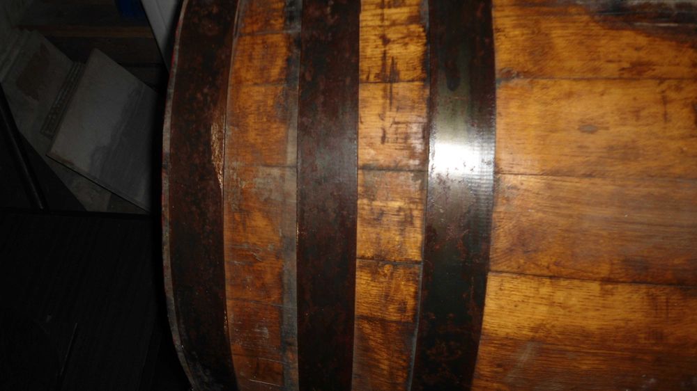 Дъбова     бъчва