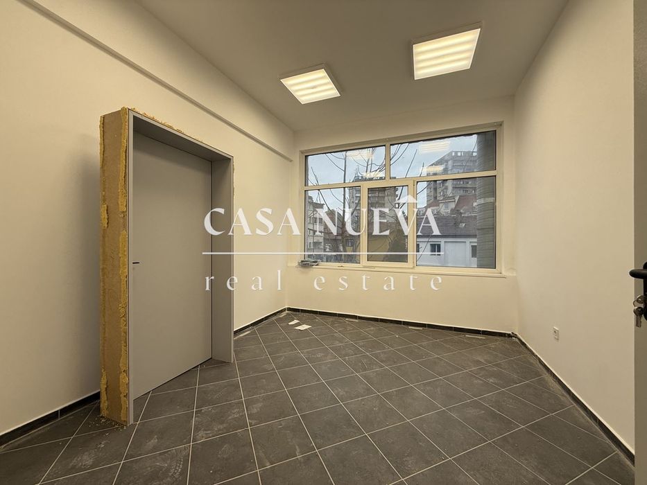 Дава се под наем Офис в Перник, Център - 118 кв.м за 1176.57 € - Снимка #4