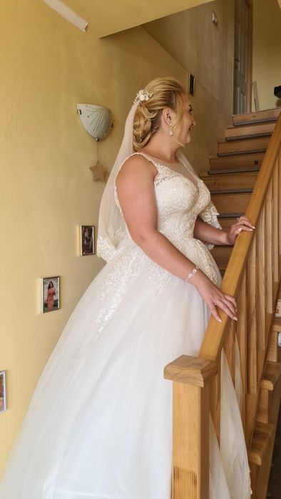 Vand rochie de mireasa