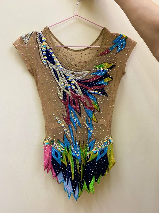 Гимнастический купальник для выступлений