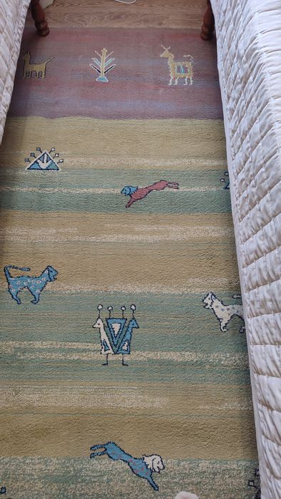 Продам ковёр 2×3