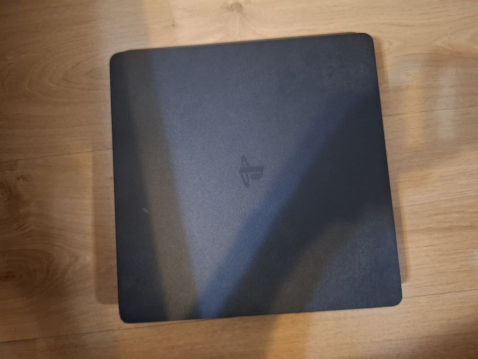 Ps4 slim + accesorii