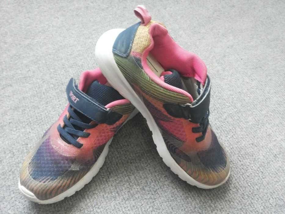 кроссовки на девочку 36 раз. ИДЕАЛ!!