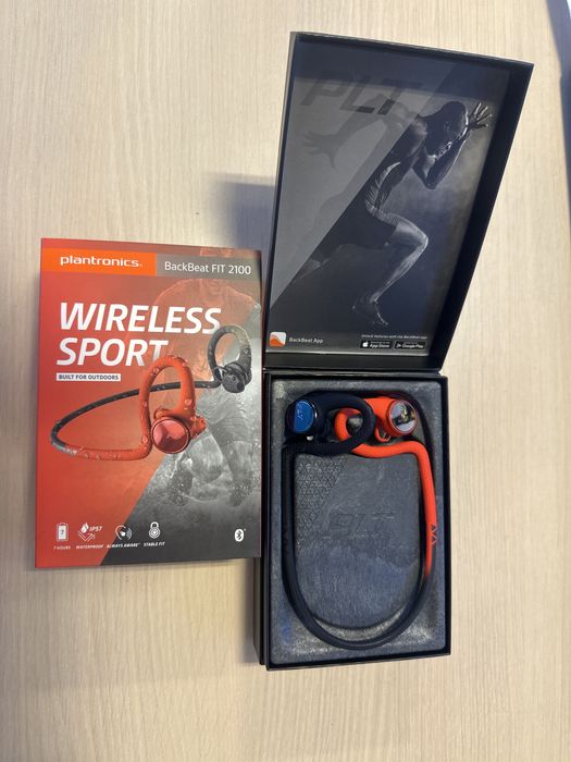 Casti plantronics wireless sport