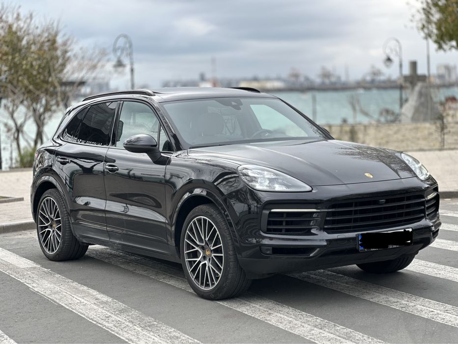 Inchirieri auto de lux / masini de lux / Inchiriez suv și limuzina