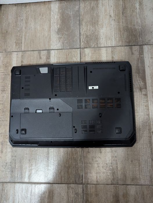 Laptop Gaming MSI  Ms-1763 CPU i7-4810MQ  ram 16 gm ssd video gtx 680M