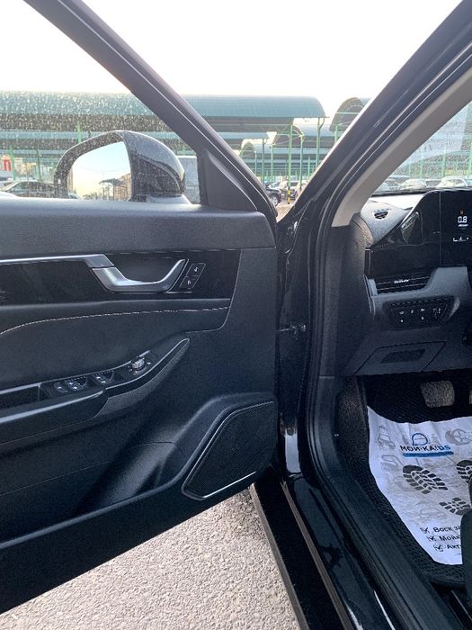 Bestune B 70   sotiladi xolati yangi