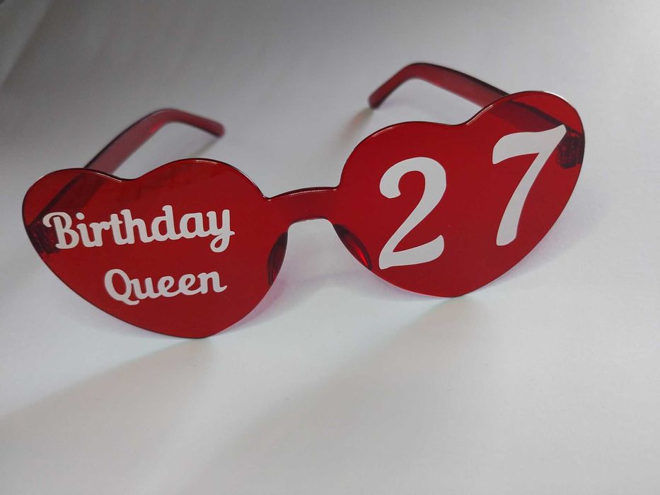 Парти очила подходящи за всякакви поводи