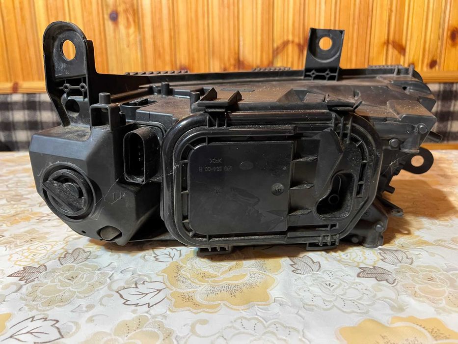 Vand Far dreapta Audi A6 C6 Bi-Xenon cu lupa