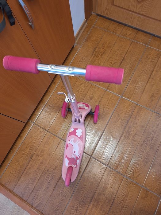 Trotineta pentru copii fetite