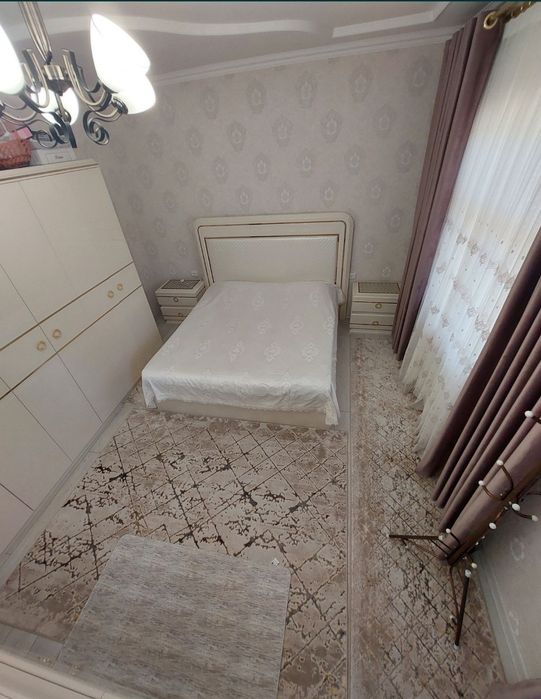 Продаётся дом в мах. Мевазор в М.Улугбексом районе напротив Карасу-6.