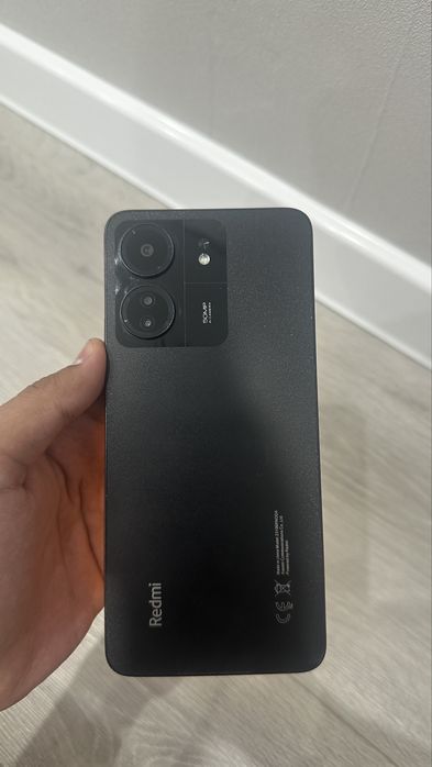 Б/у смартфон Redmi 13C 256gb