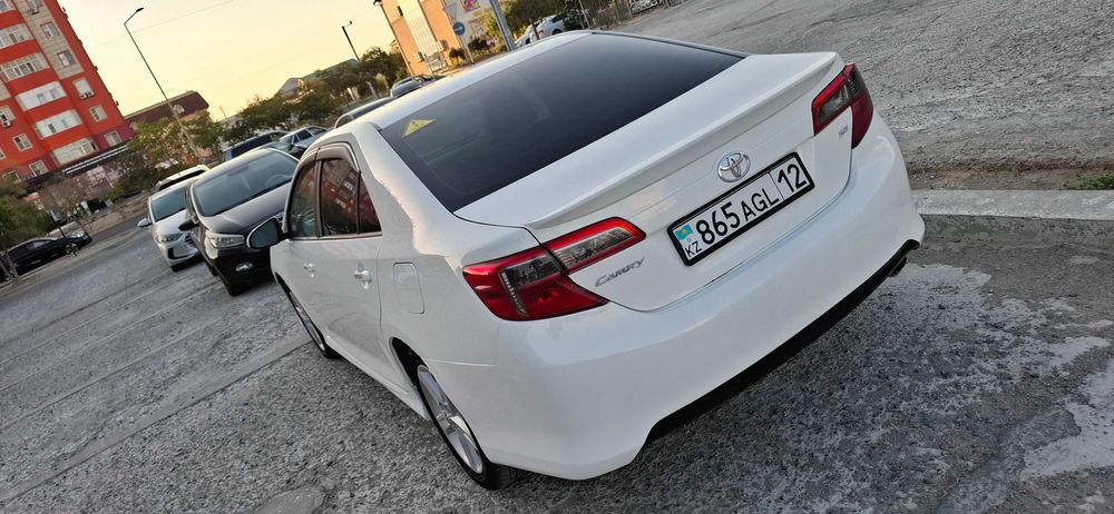 Toyota Camry сатылады.