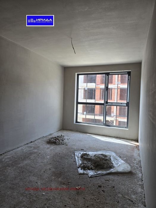 Продава се Тристаен апартамент в София, Малинова долина - 126 кв.м за 2392 €/кв.м - Снимка #2