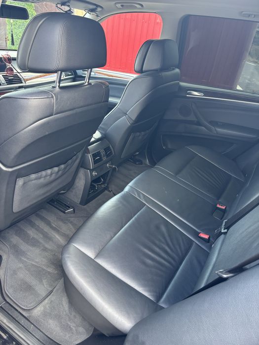 Bmw x5 e70 306 cp
