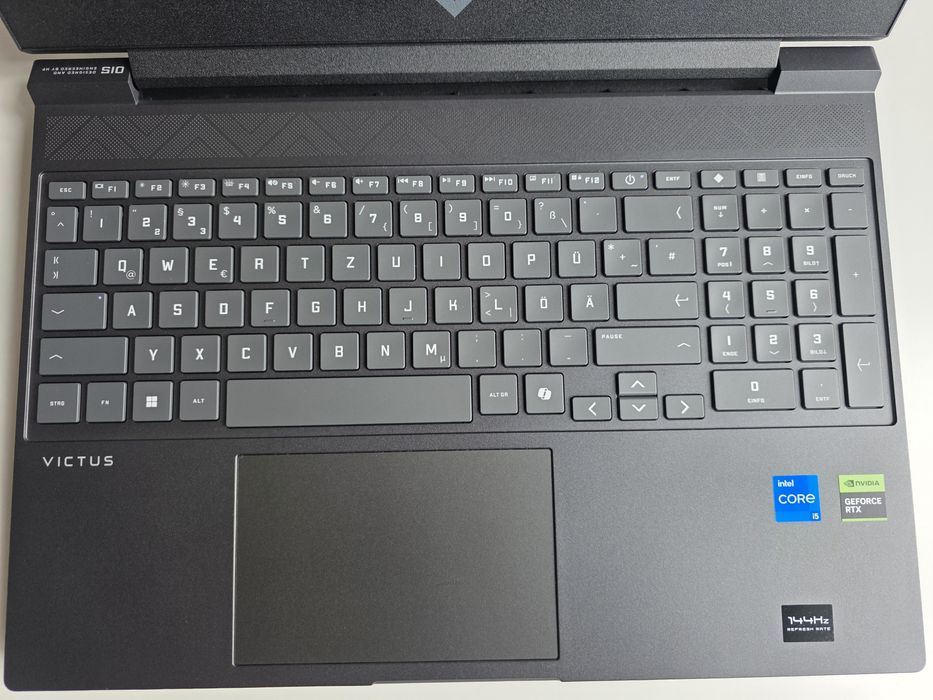 Геймърски лаптоп HP Victus 15-fa2700ng (B7VJ7EA)