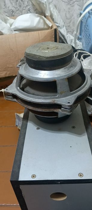 8 гд-1-1шт, 10 гд-30б-2шт. Буфер JBL 1200.